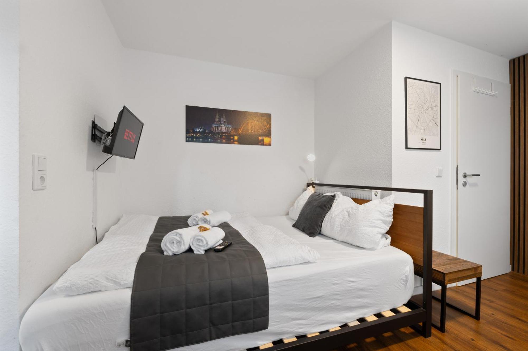 Modernes Apartement Am Rhein In Ruhiger Lage Köln Exteriör bild