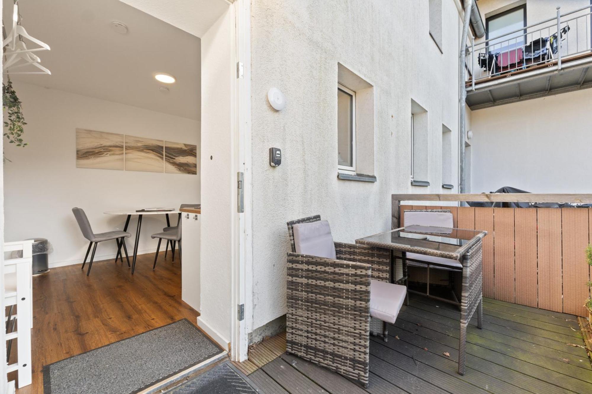 Modernes Apartement Am Rhein In Ruhiger Lage Köln Exteriör bild